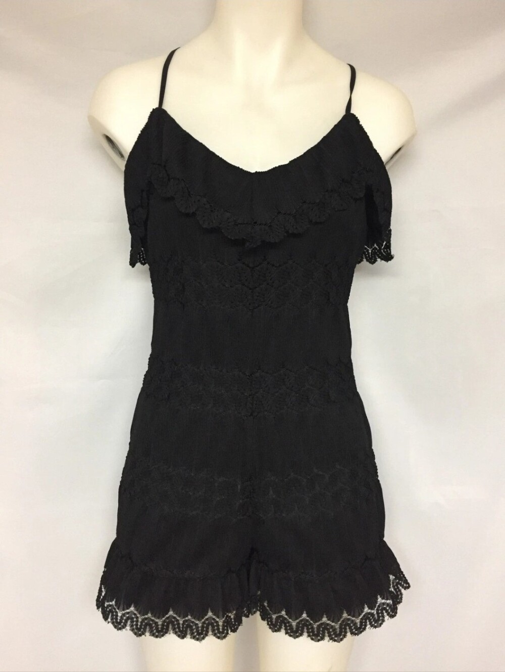 GUESS Vita Mixed Lace Ruffled Romper Black Size XS